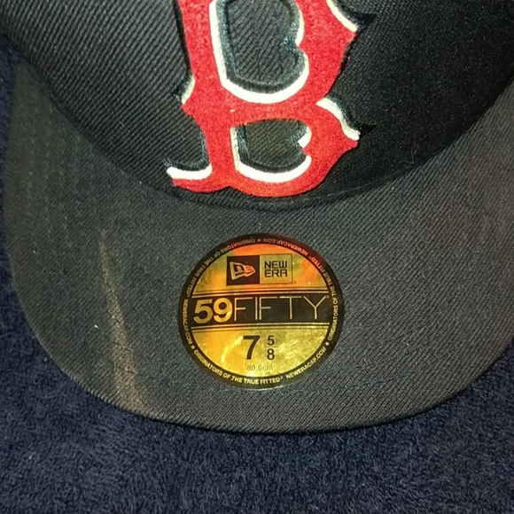 Boston Red Sox fitted cap 7 5/8 - Picture 5 of 5